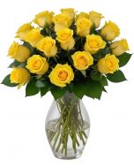 18 Yellow Roses